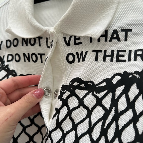 Burberry Men’s White Polo Shirt size M. Fish net design. Authentic - Picture 5 of 12